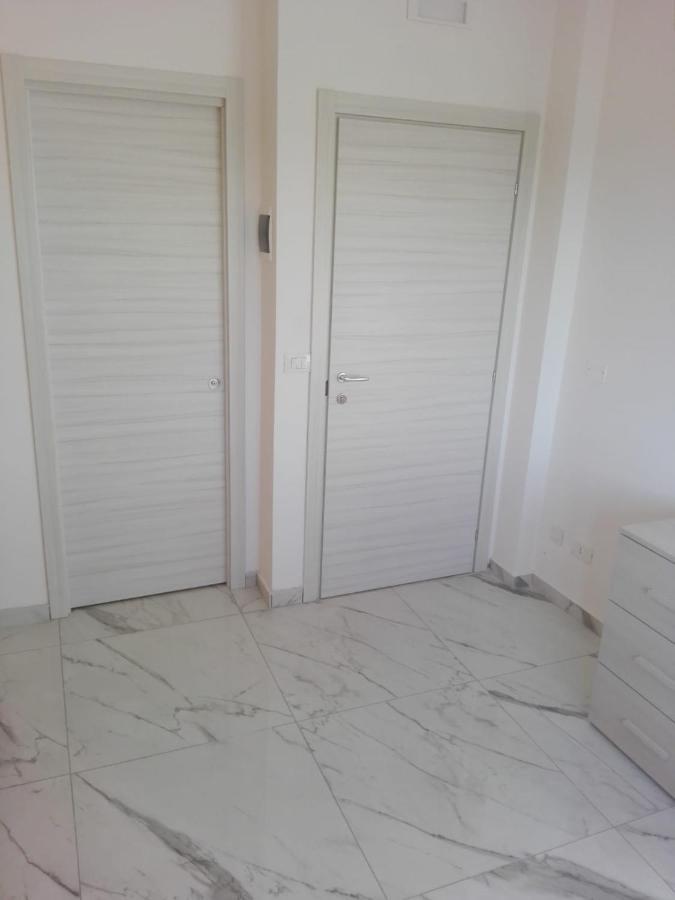 Miniappartamenti da Lello Margherita Di Savoia Bagian luar foto